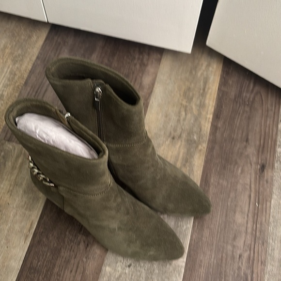 Zac Posen Suede chain boots - Picture 3 of 5